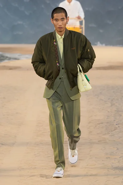 Look 36